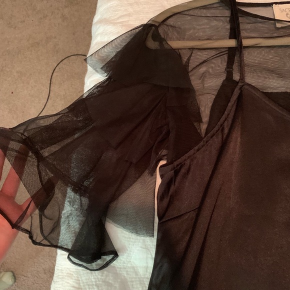 Black ruffle top with satin slip - Picture 4 of 4